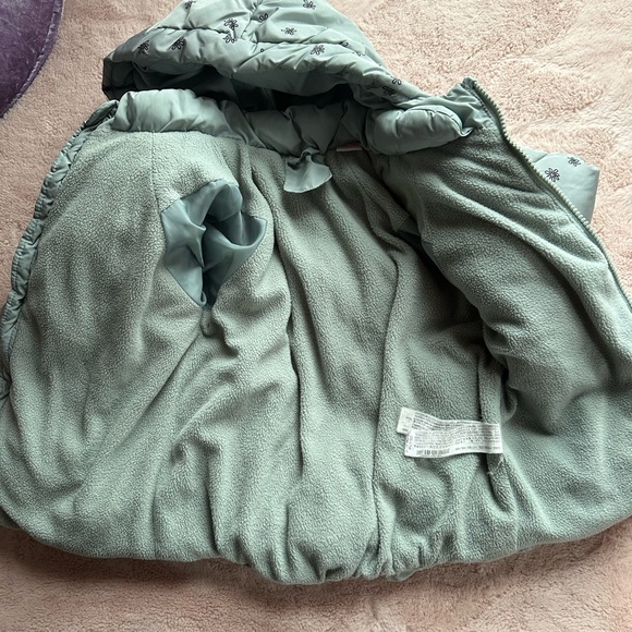 Girls Zara puffer coat flowers sage green 3-4 years - Picture 3 of 3